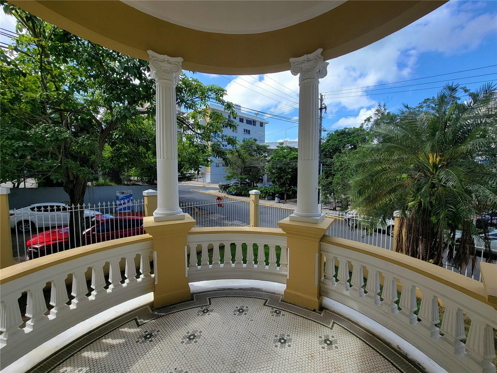 651 JOSÉ MARTÍ ST