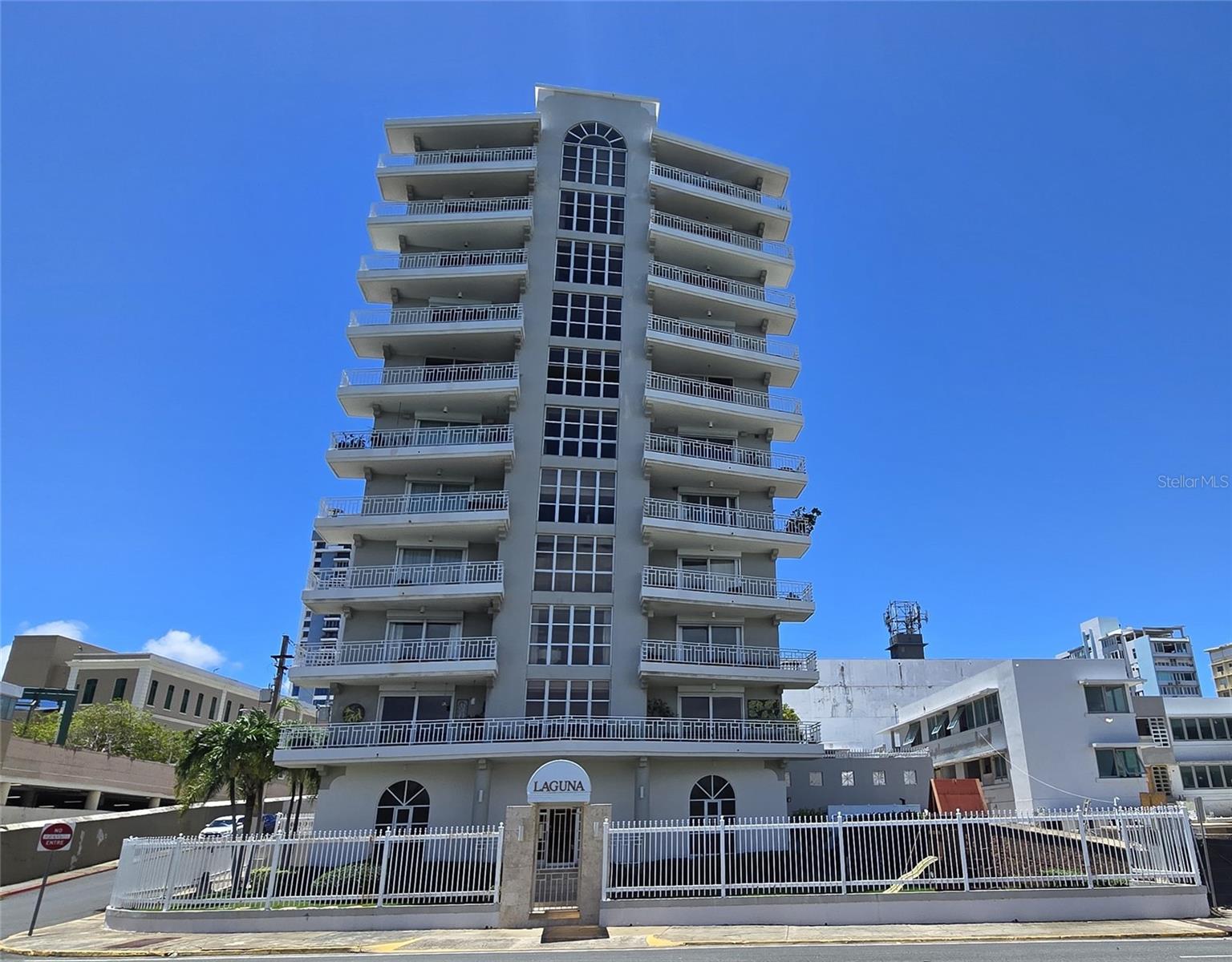 548 BALDORIOTY DE CASTRO AVE #10
