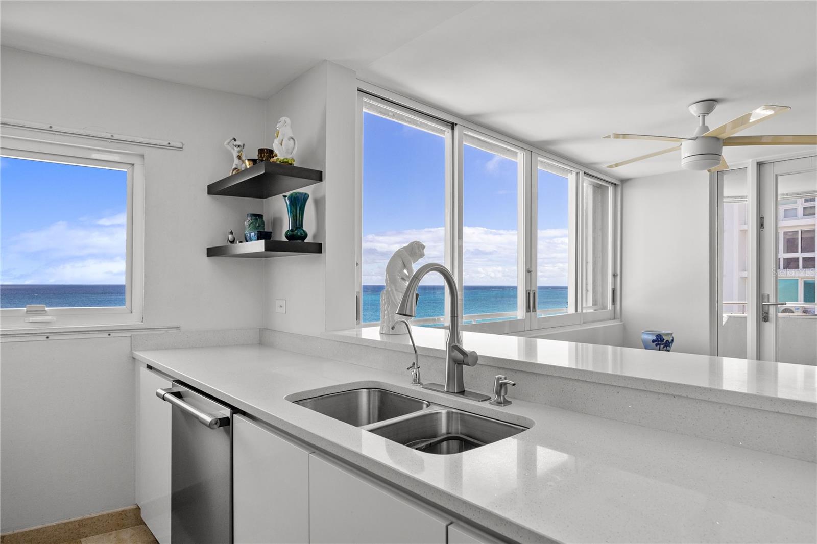 59 KING´S COURT ST #1002