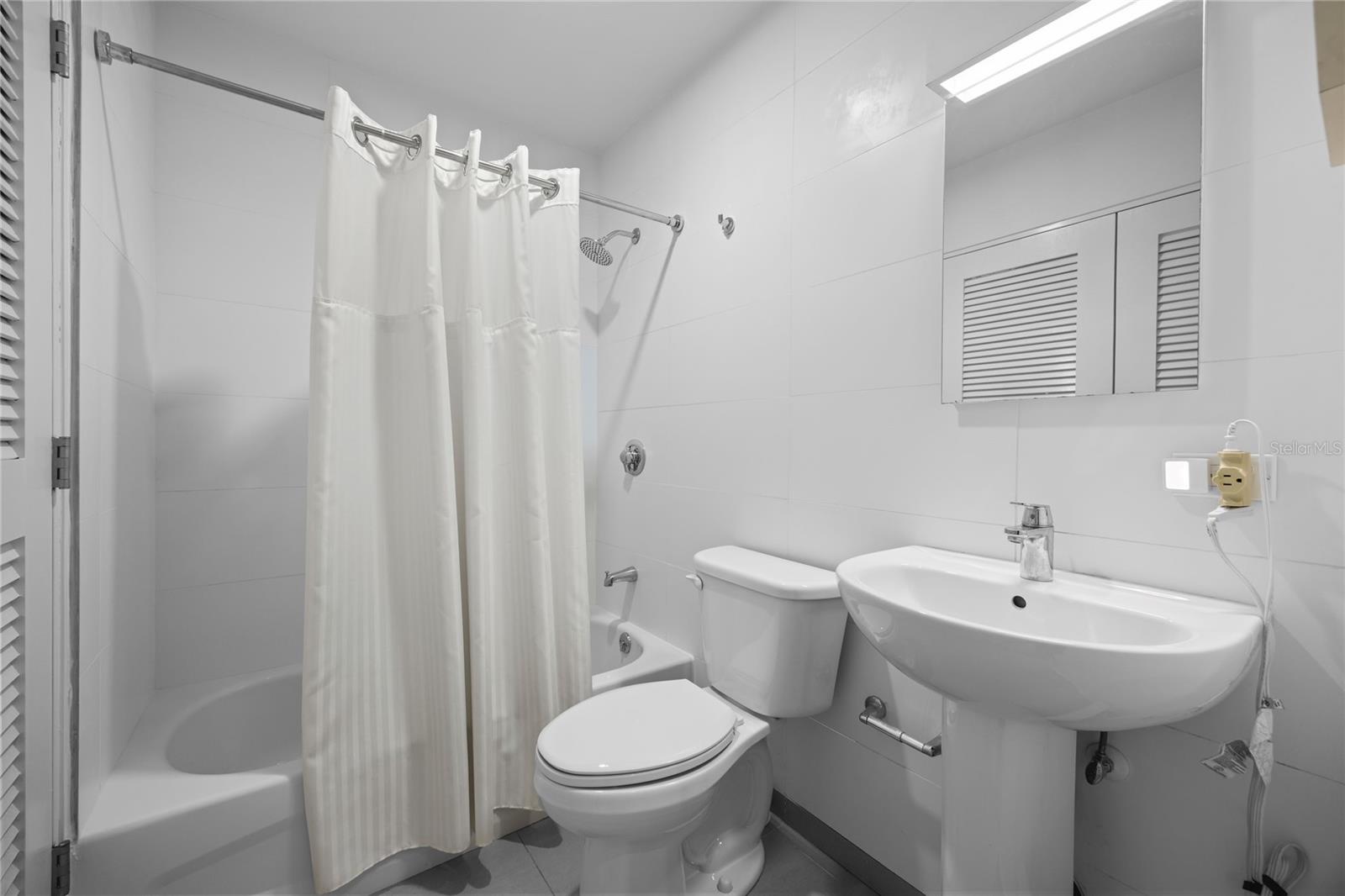 1511 PONCE DE LEÓN AVE #1021