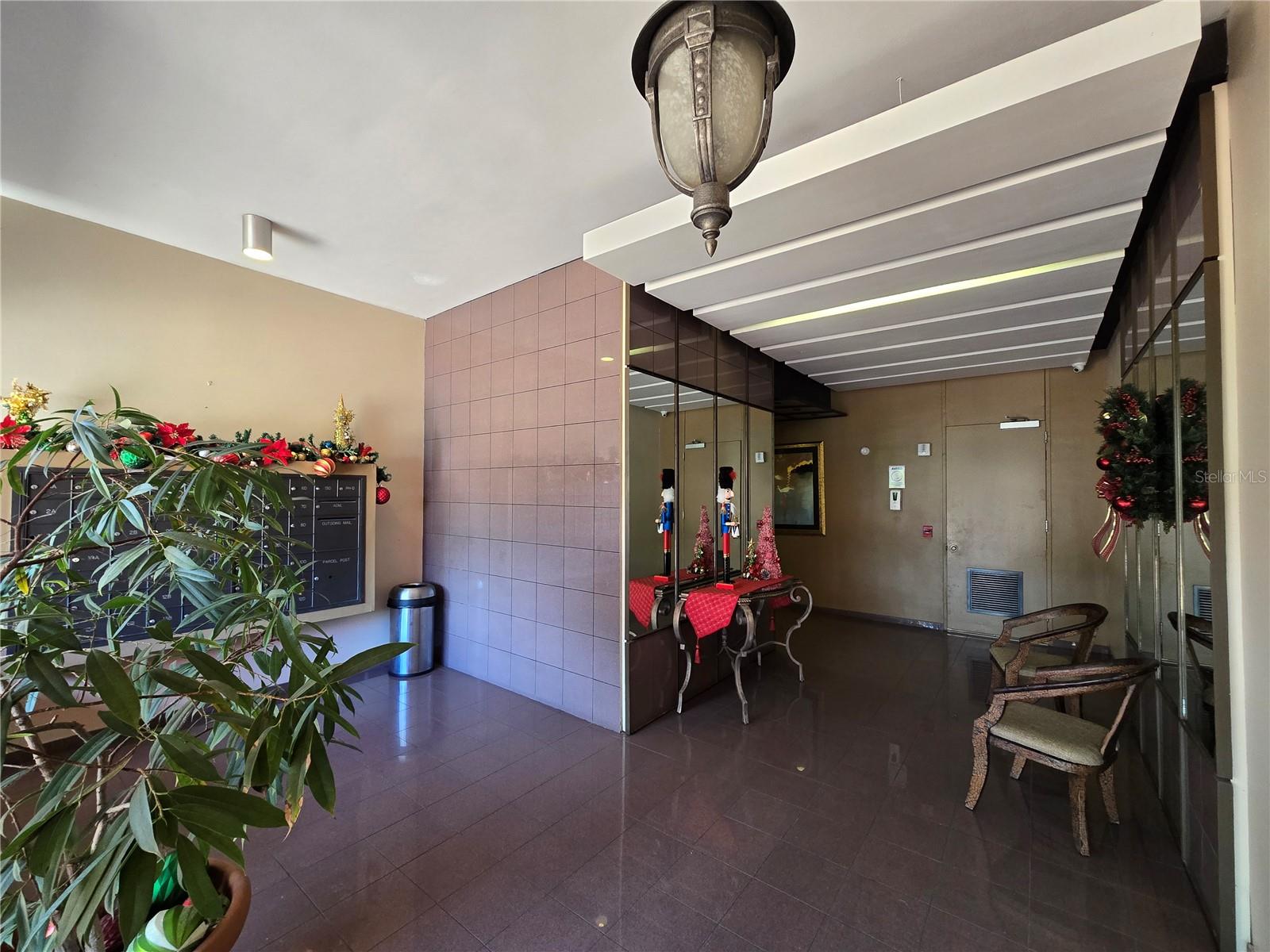 364 SAN JORGE ST #9C