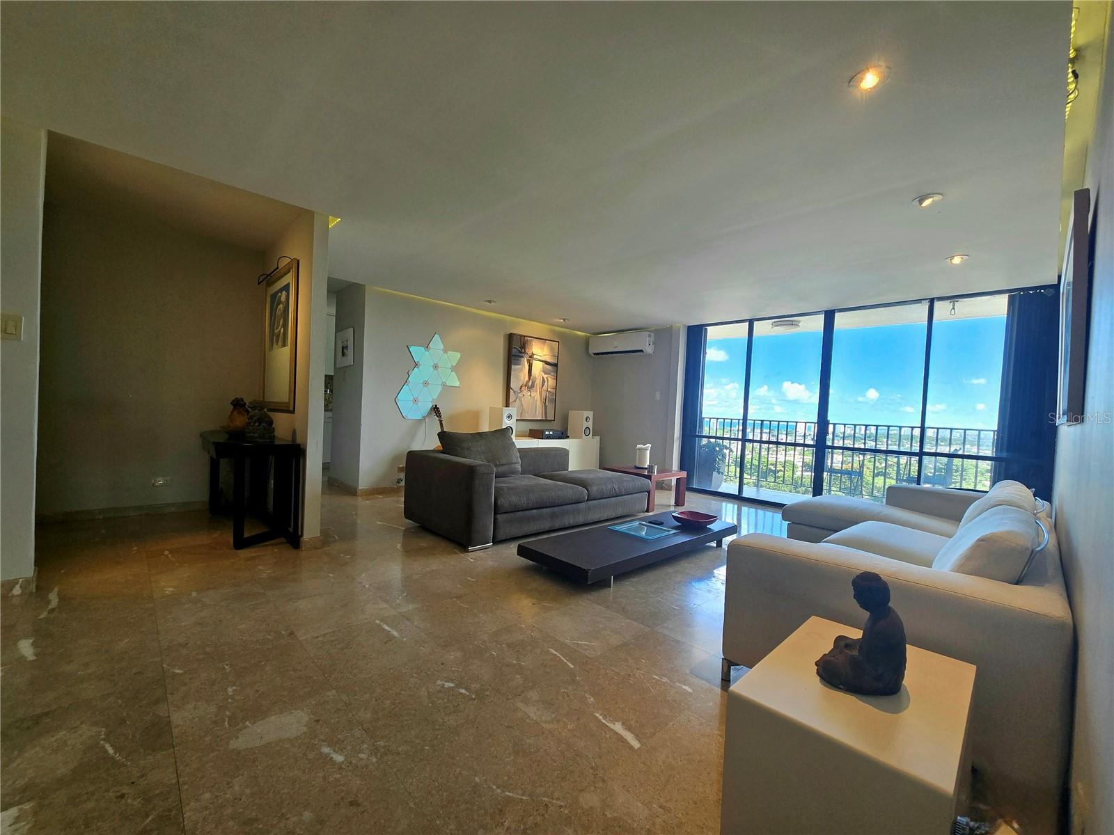 364 SAN JORGE ST #9C