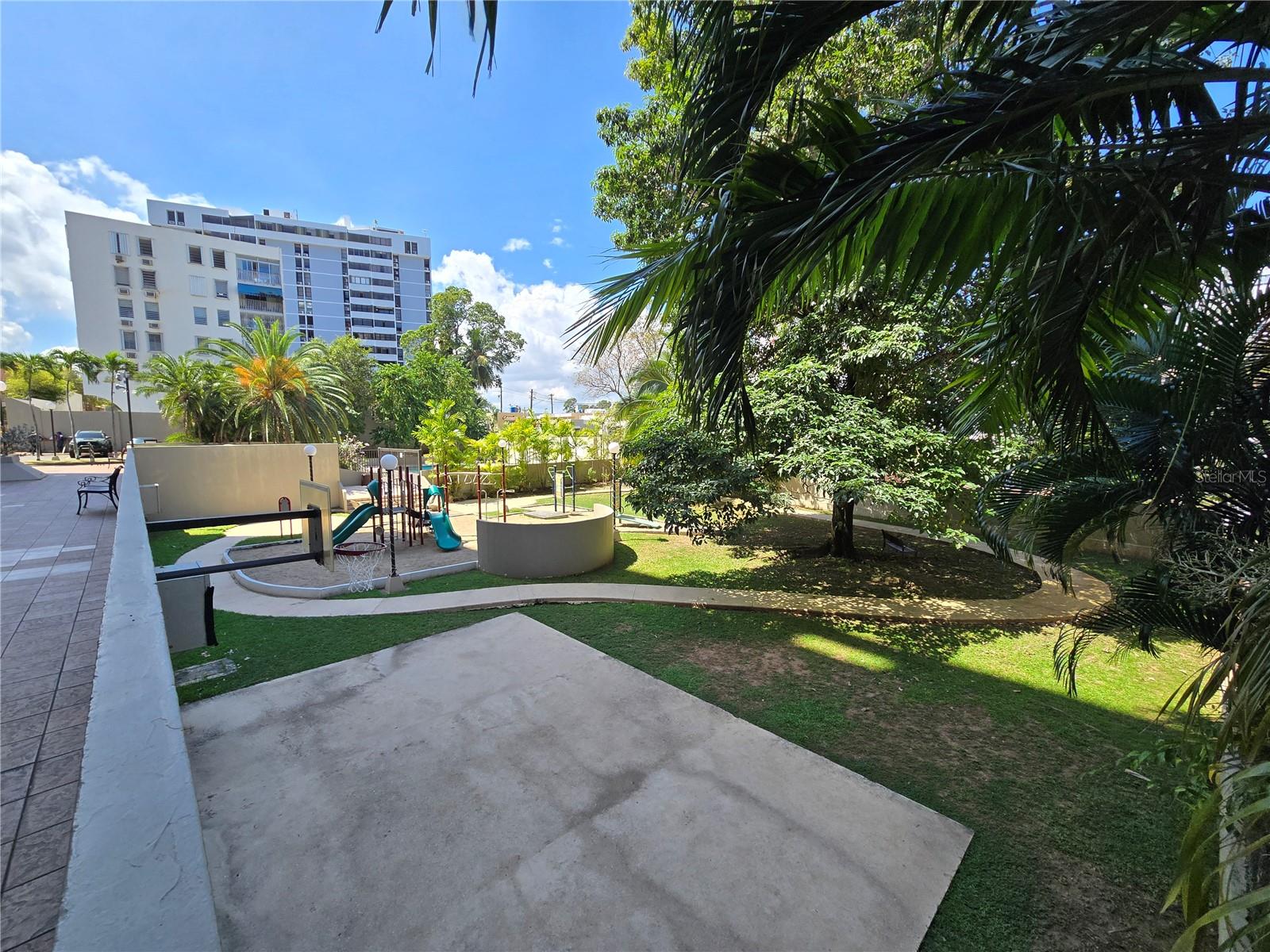 364 SAN JORGE ST #9C