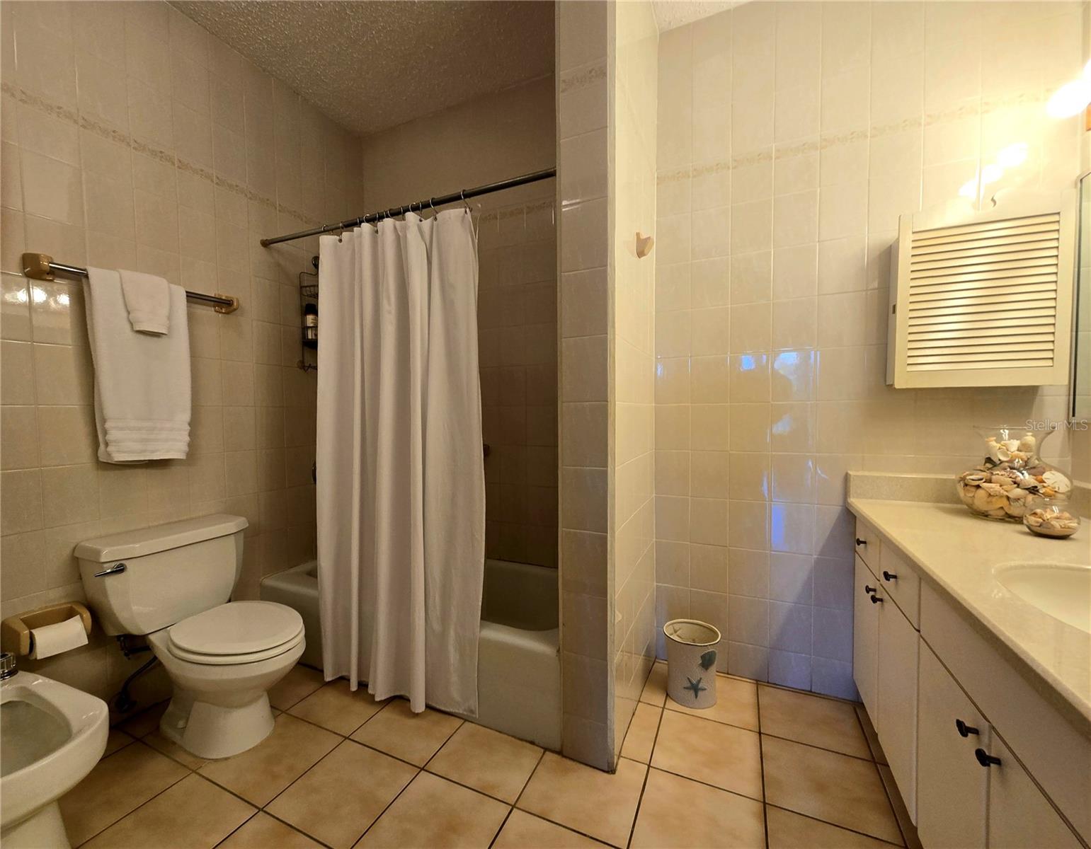 190 CANDELERO DR #162