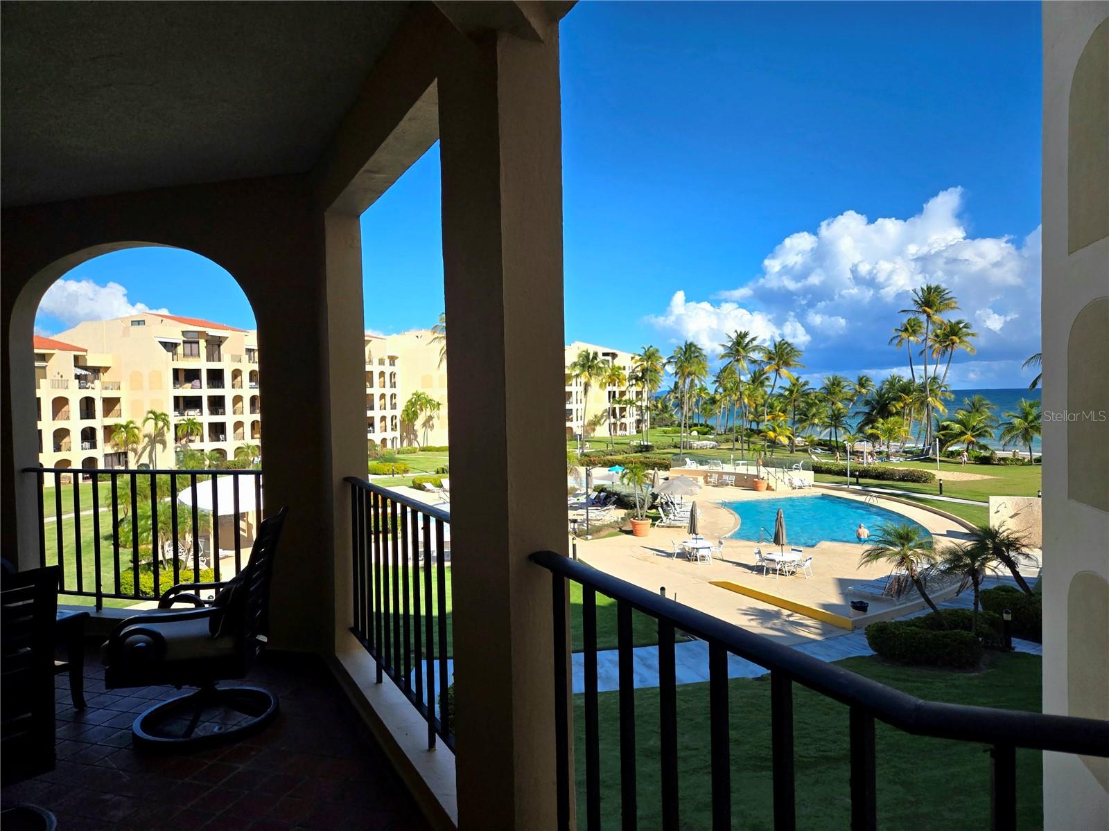 190 CANDELERO DR #162