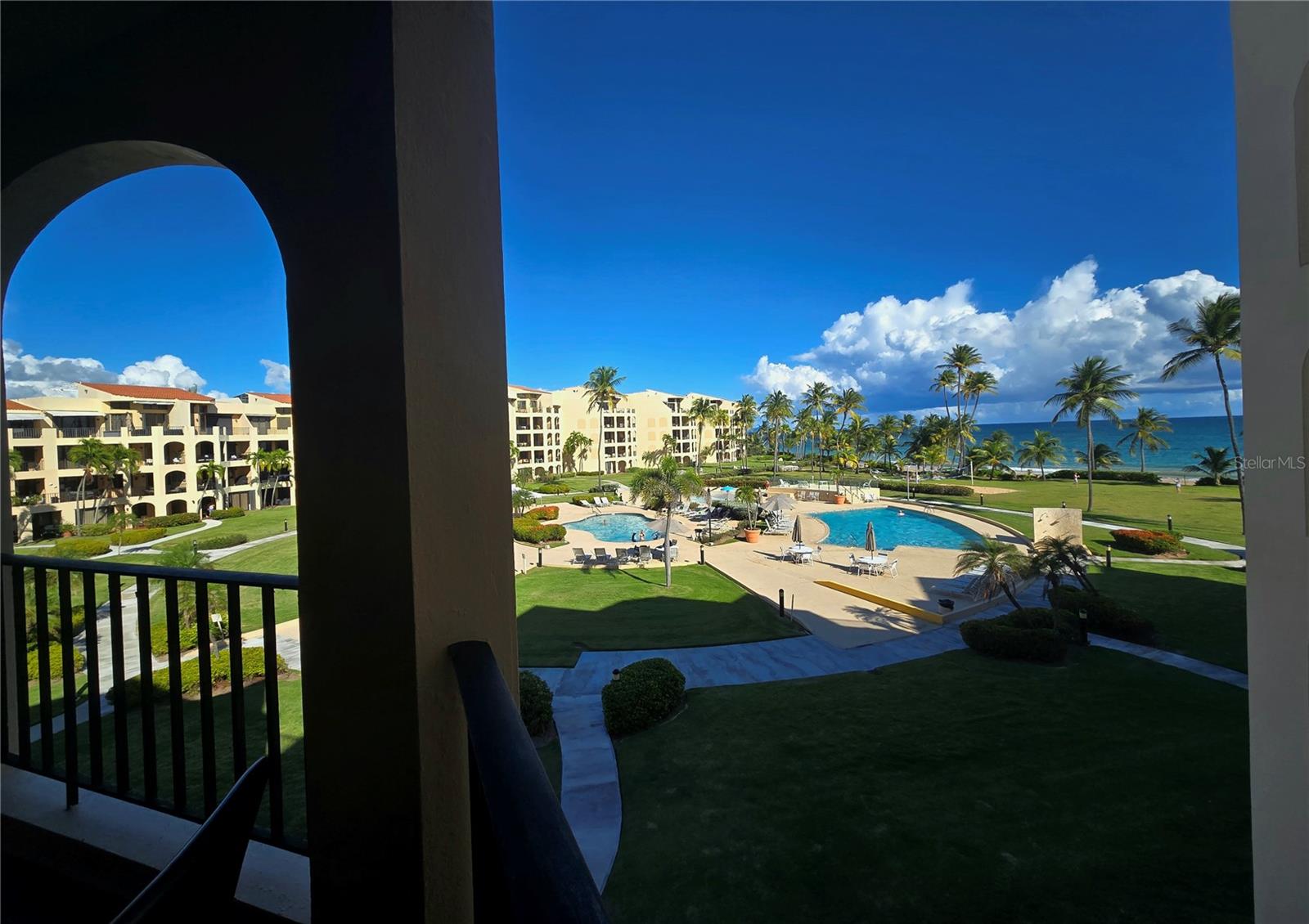 190 CANDELERO DR #162