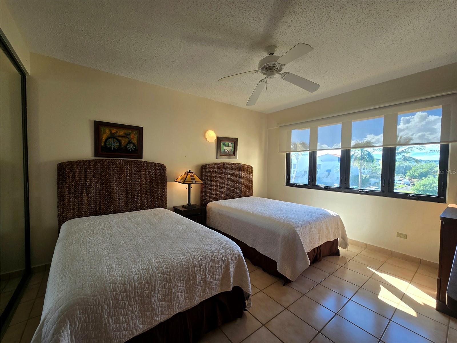 190 CANDELERO DR #162