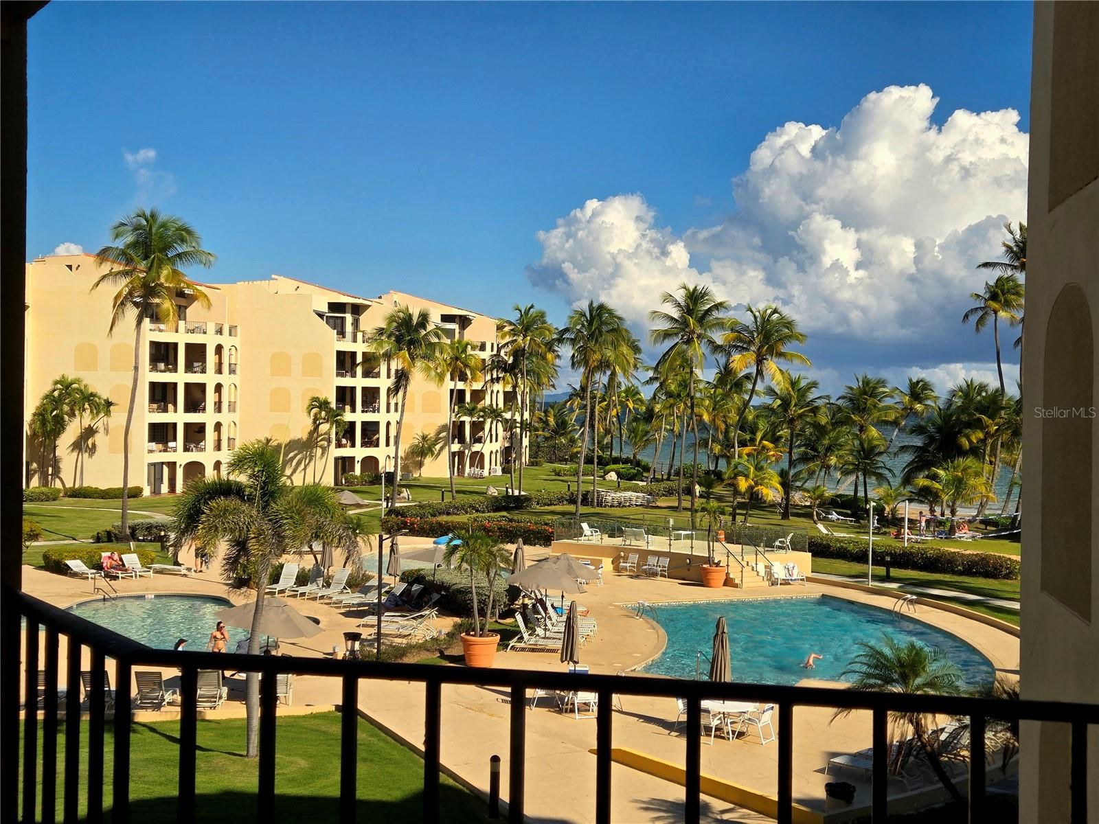 190 CANDELERO DR #162