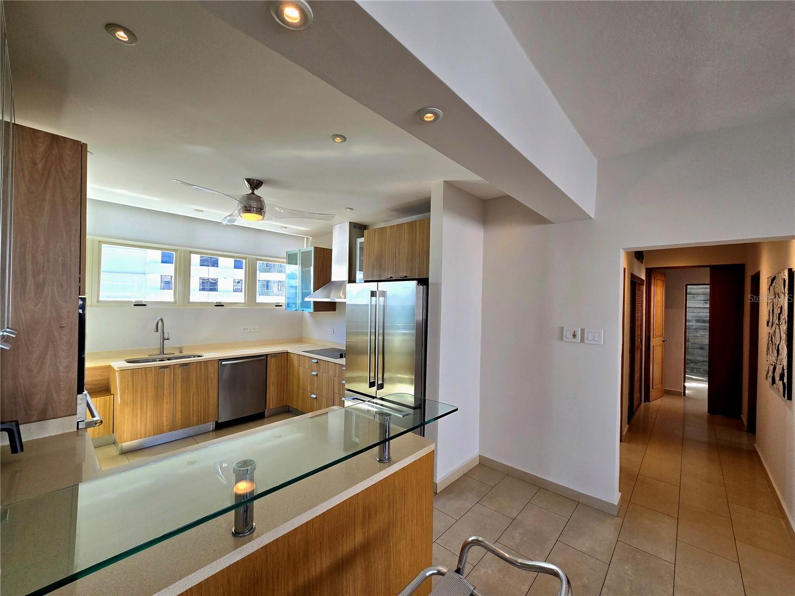 1160 MAGDALENA AVE #7B