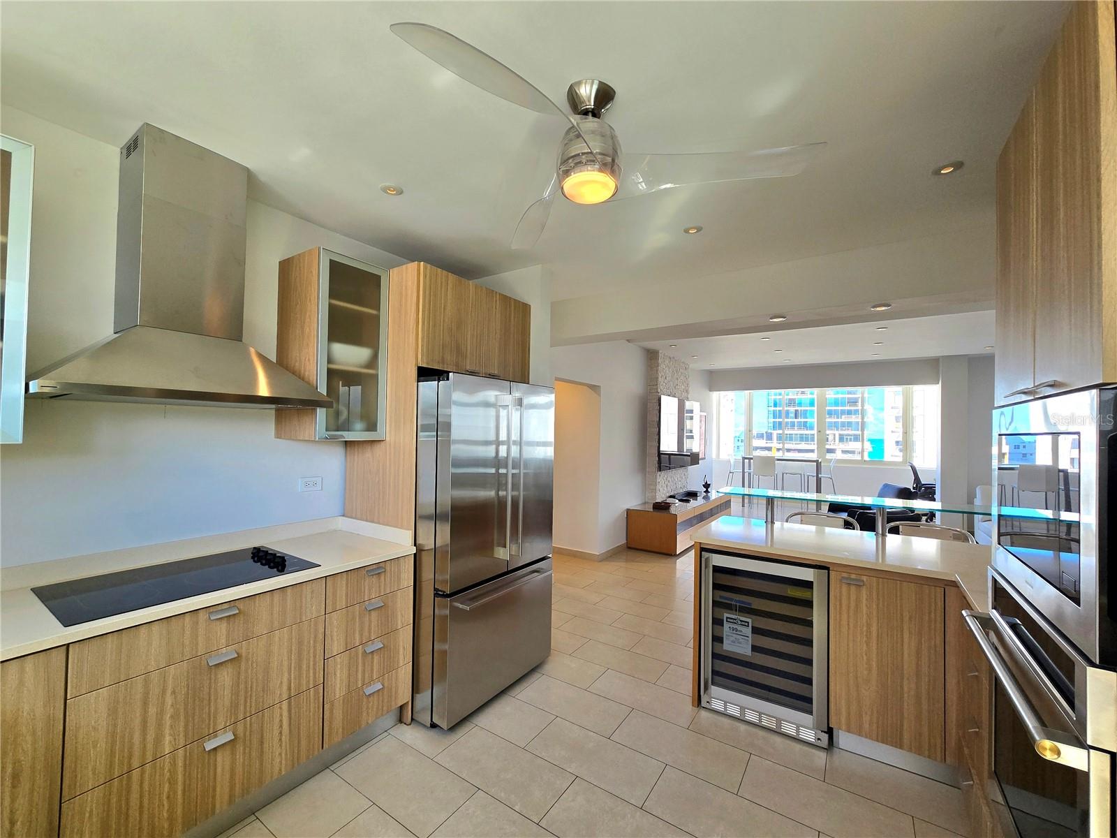 1160 MAGDALENA AVE #7B