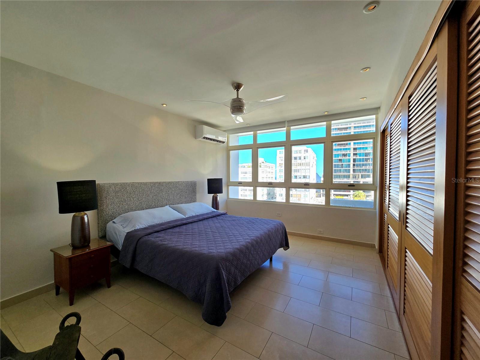 1160 MAGDALENA AVE #7B