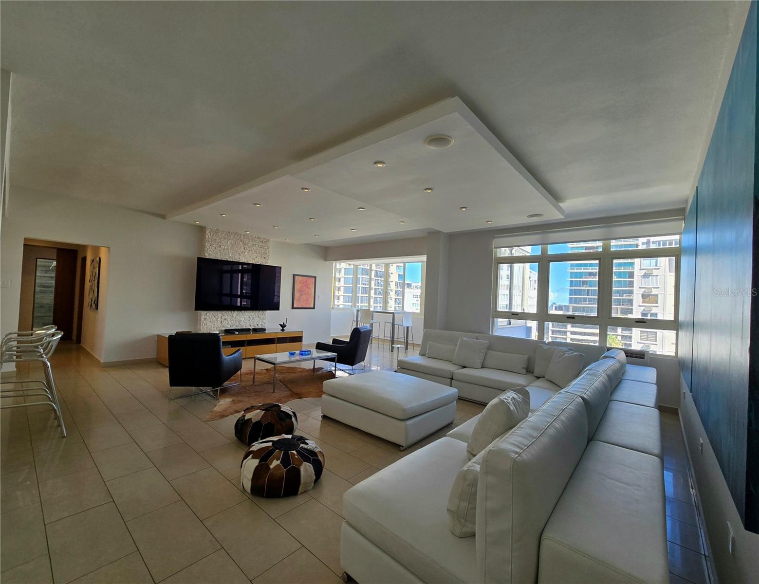 1160 MAGDALENA AVE #7B