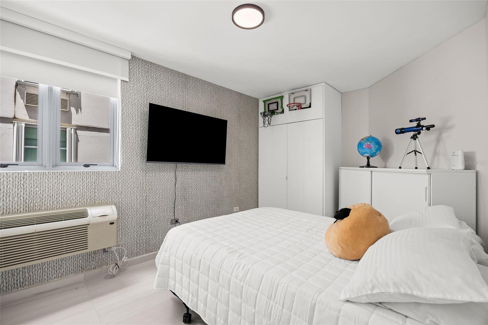 1420 WILSON AVE #402