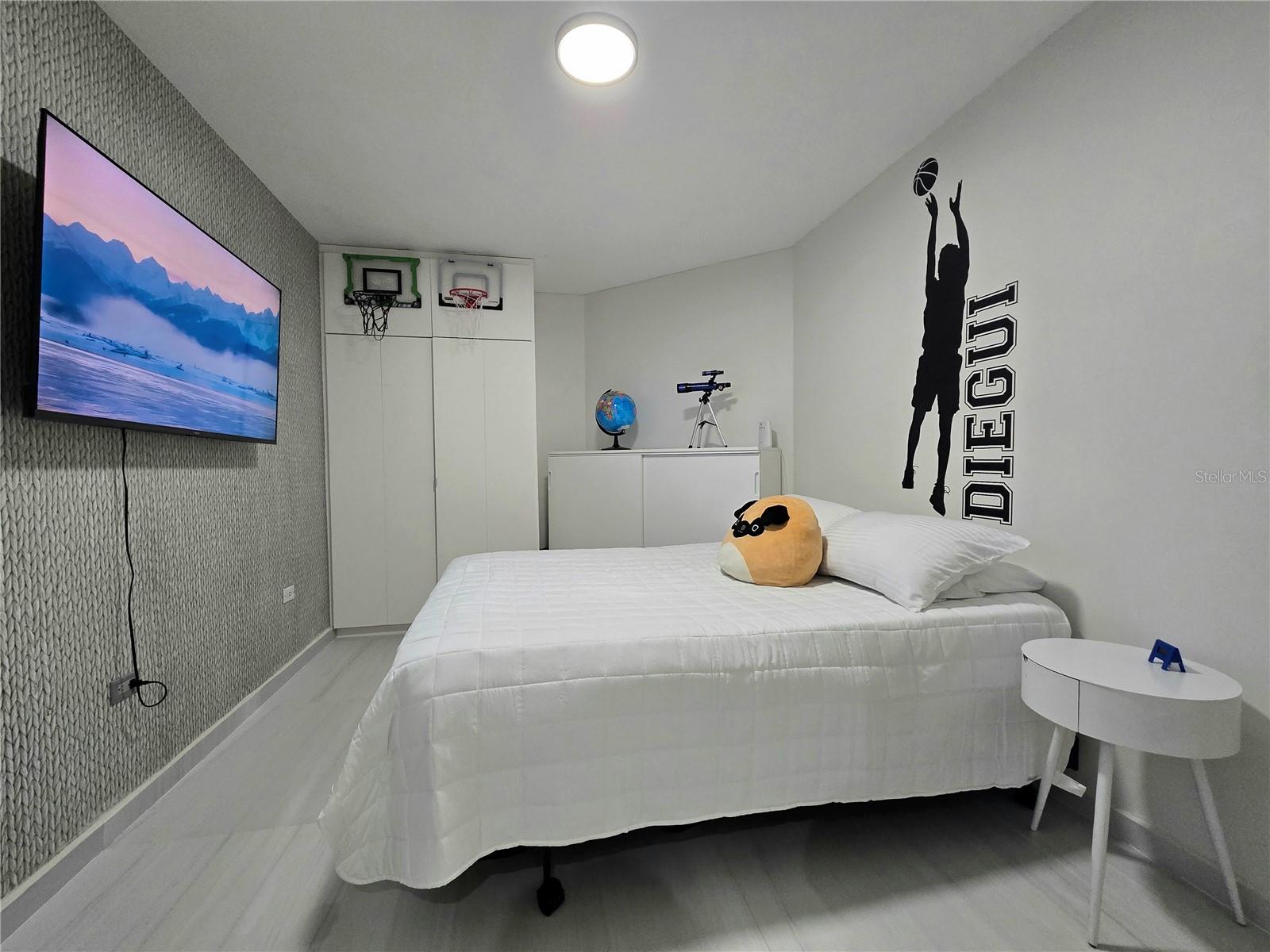 1420 WILSON AVE #402