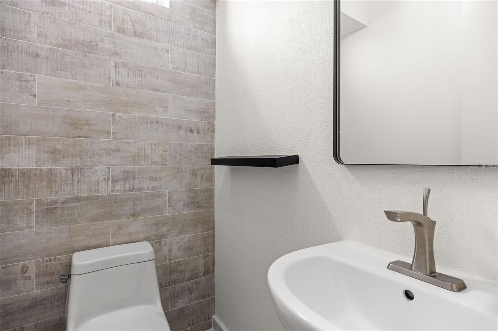 1420 WILSON AVE #402