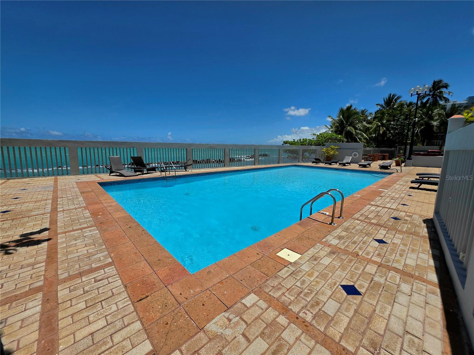 3205 ISLA VERDE AVE #1405
