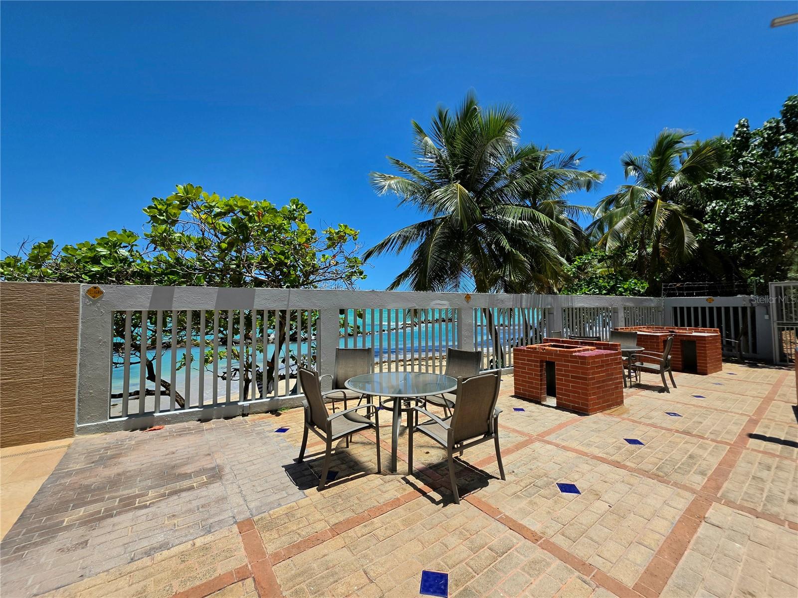 3205 ISLA VERDE AVE #1405