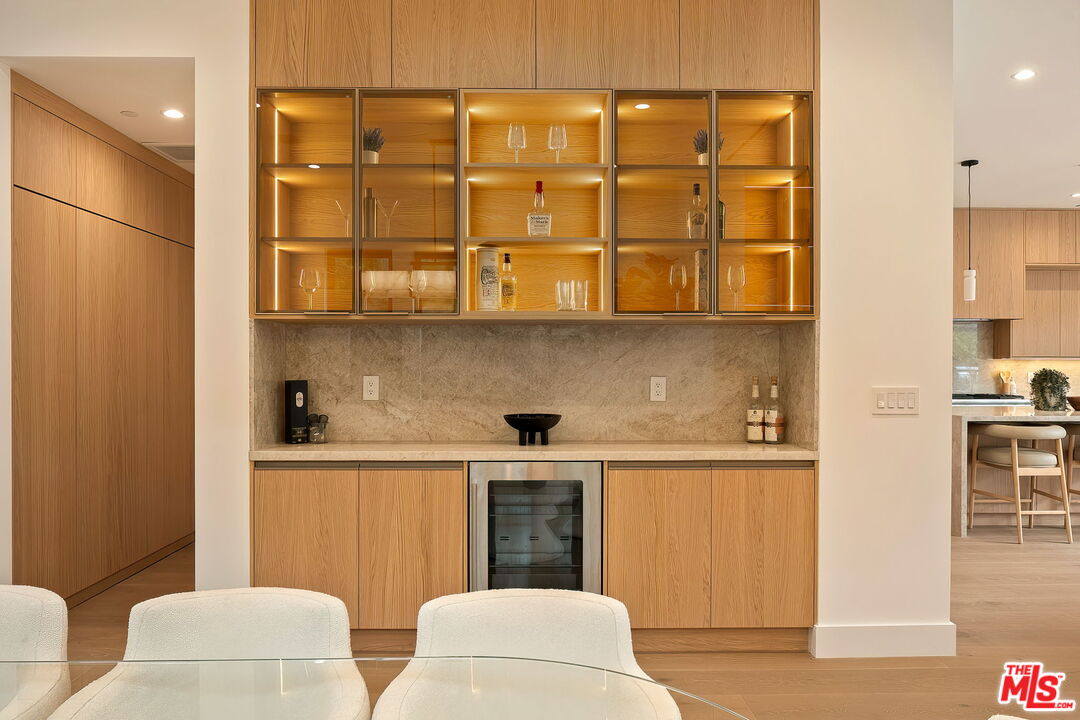3621 Greenwood Ave