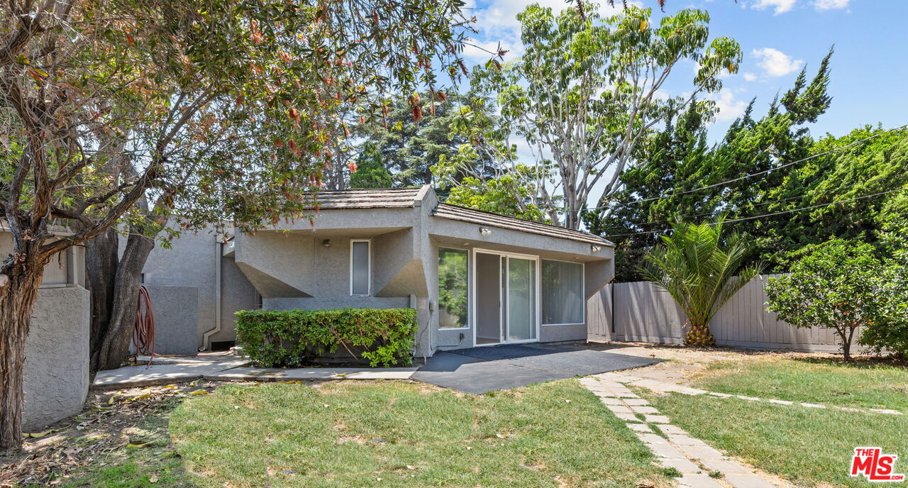 2148 Veteran Ave