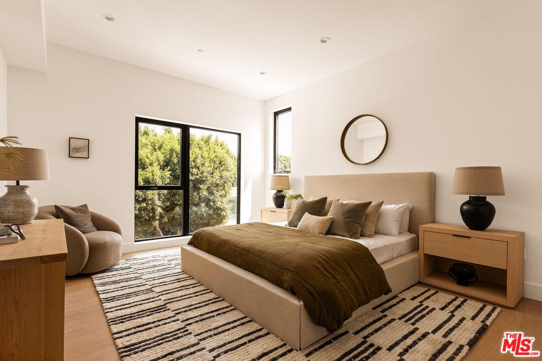 2425 20th St Unit: A