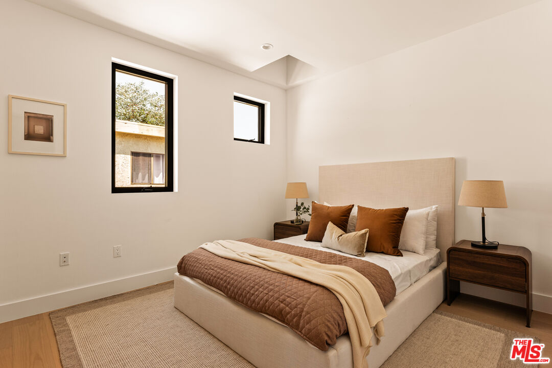 2425 20th St Unit: A