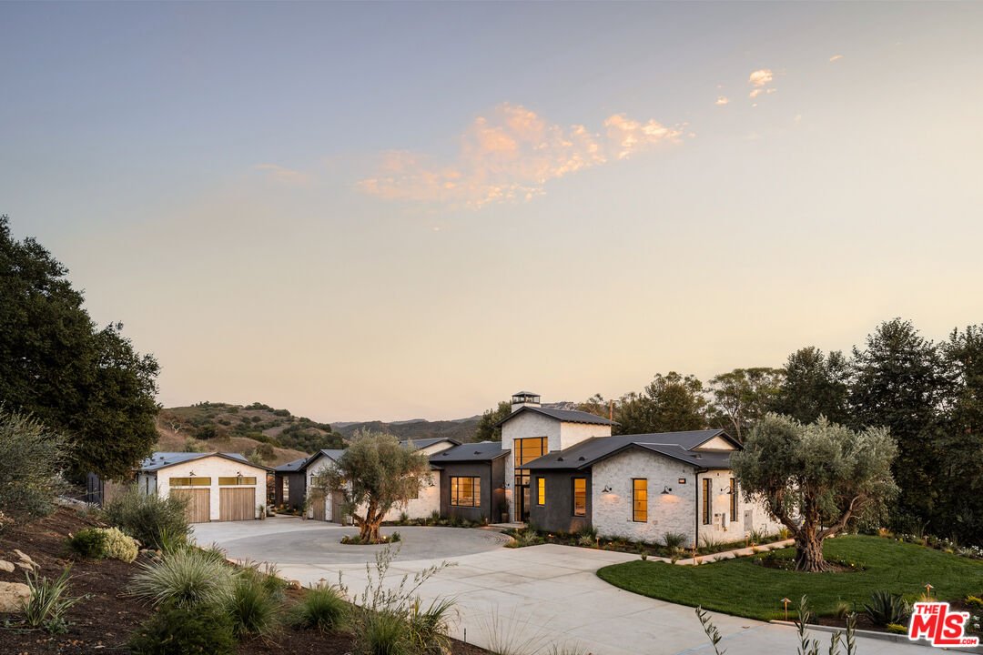 26721 Mulholland Hwy