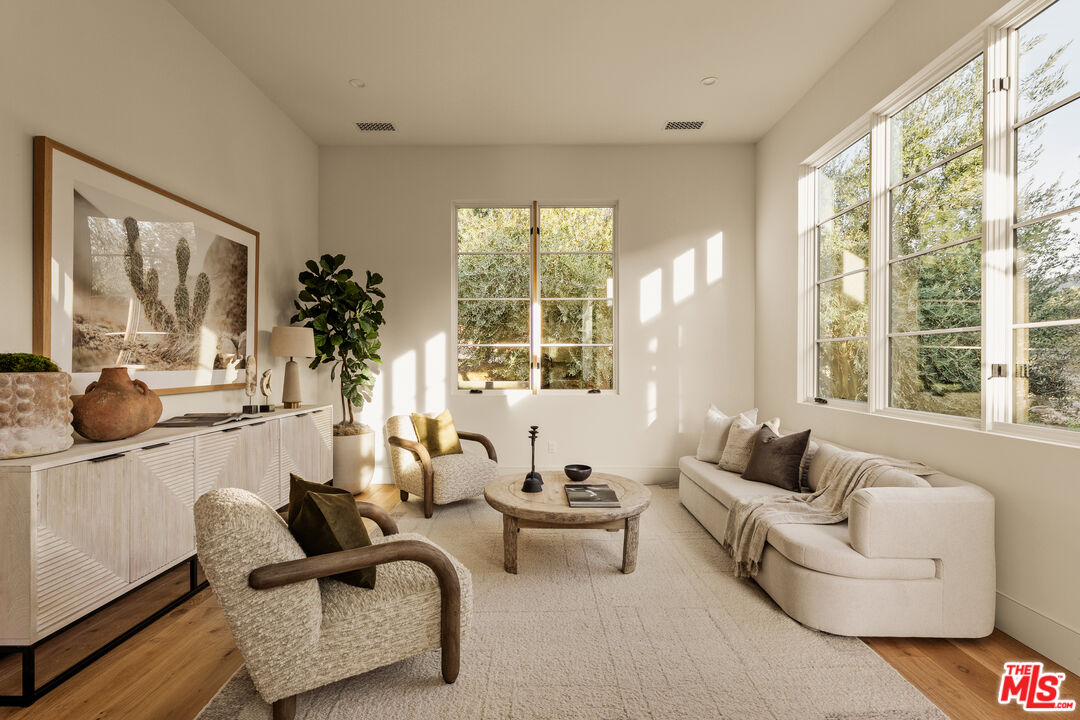 26721 Mulholland Hwy