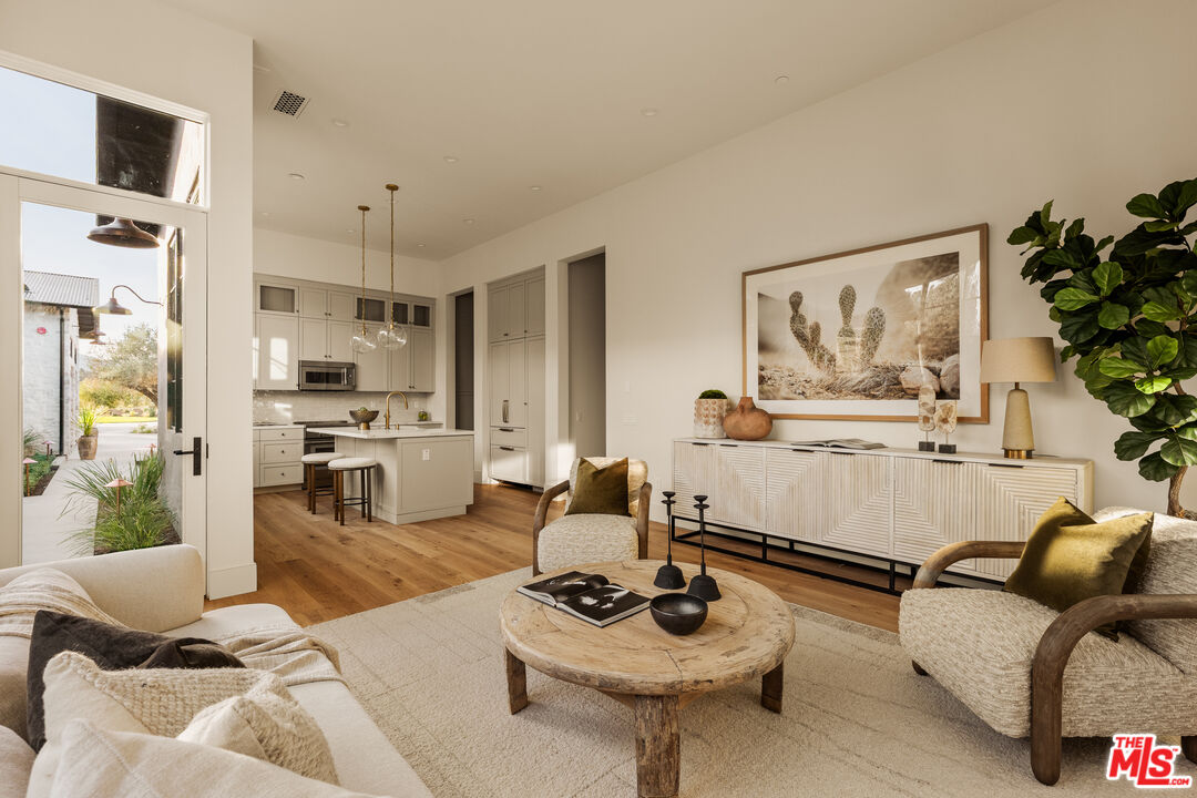 26721 Mulholland Hwy