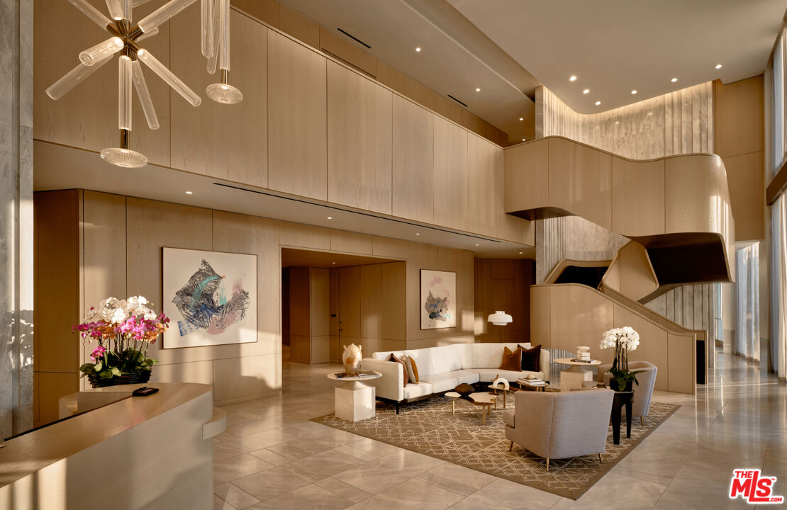 211 W Elm Ct Unit: 3A