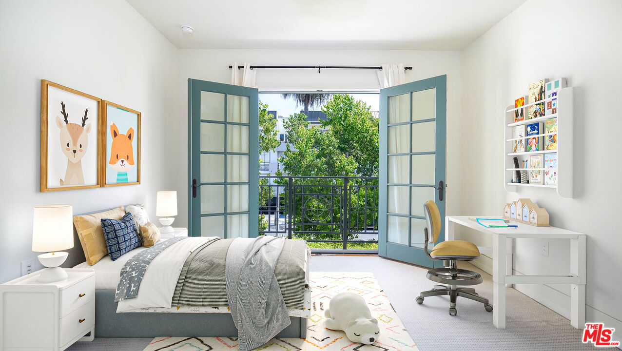 225 S Hamilton Dr Unit: 102