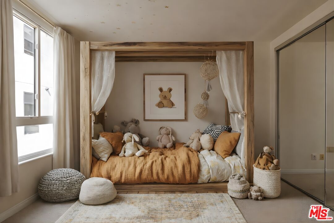 2030 S Bentley Ave Unit: 200