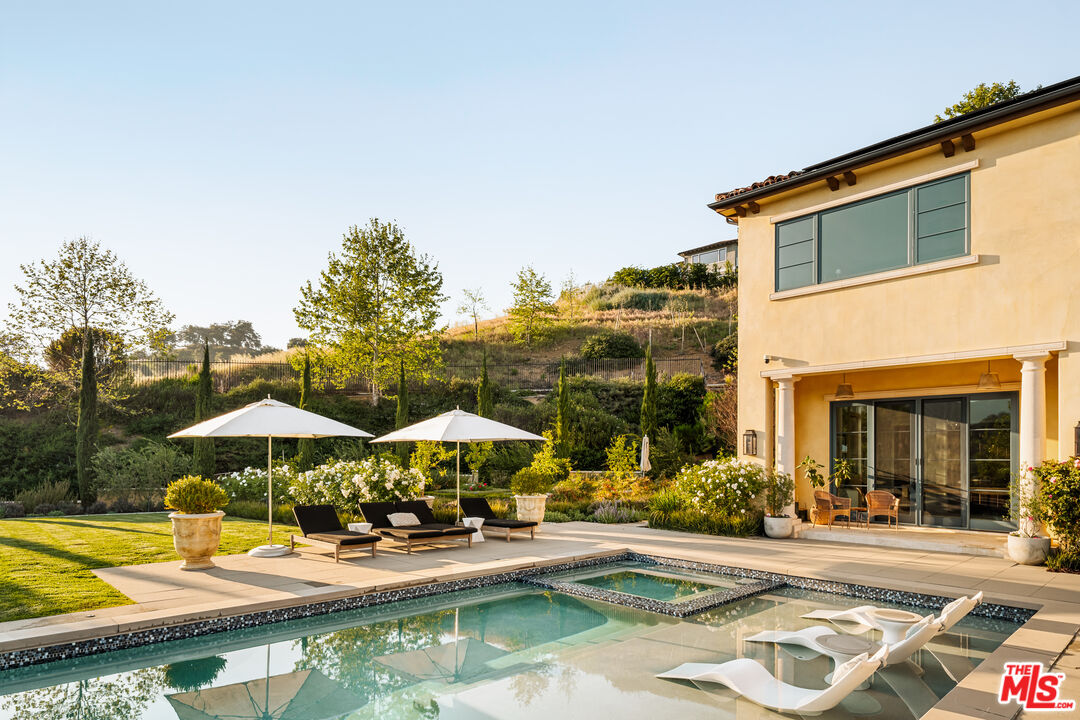 26769 Mulholland Hwy