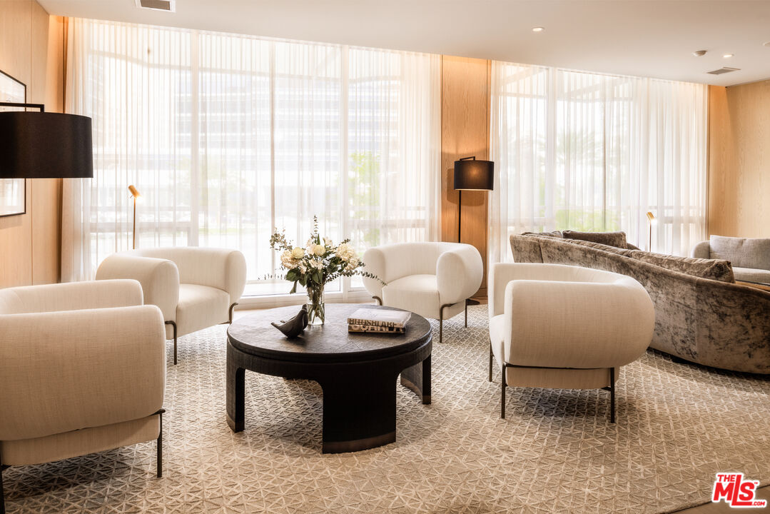 2025 Avenue Of The Stars Unit: 1203