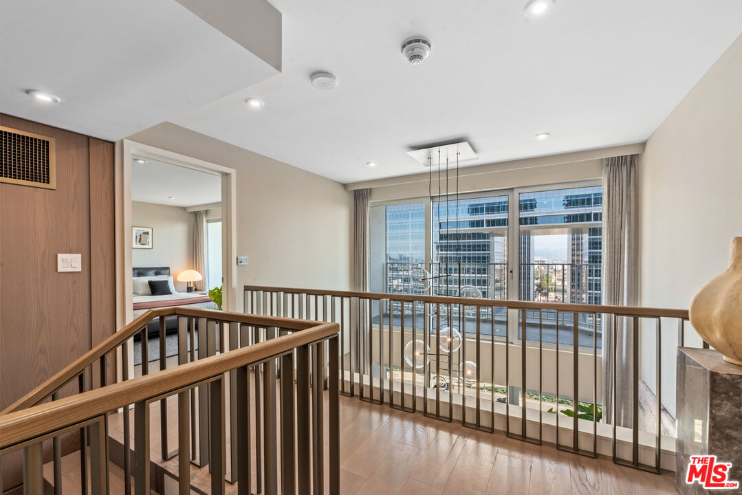 2025 Avenue Of The Stars Unit: 1203