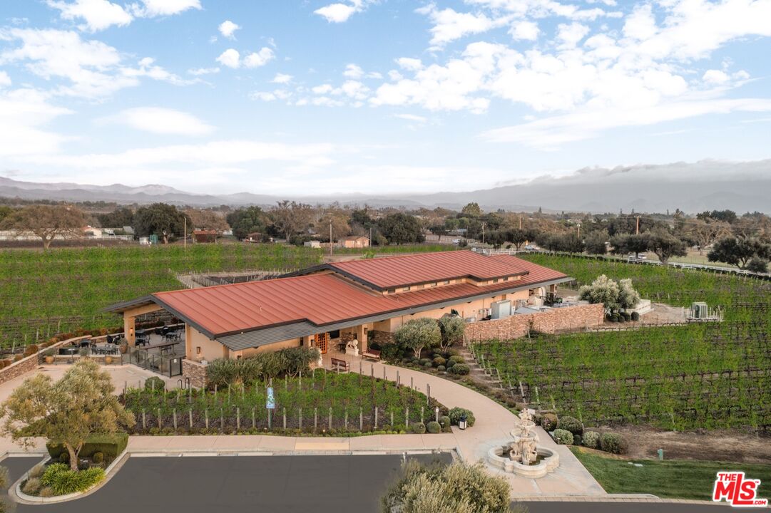 2370 N Refugio Rd