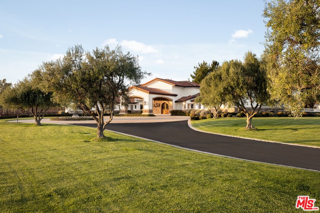 2370 N Refugio Rd