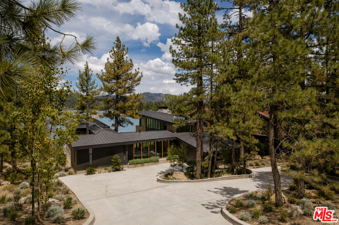 39224 Waterview Dr