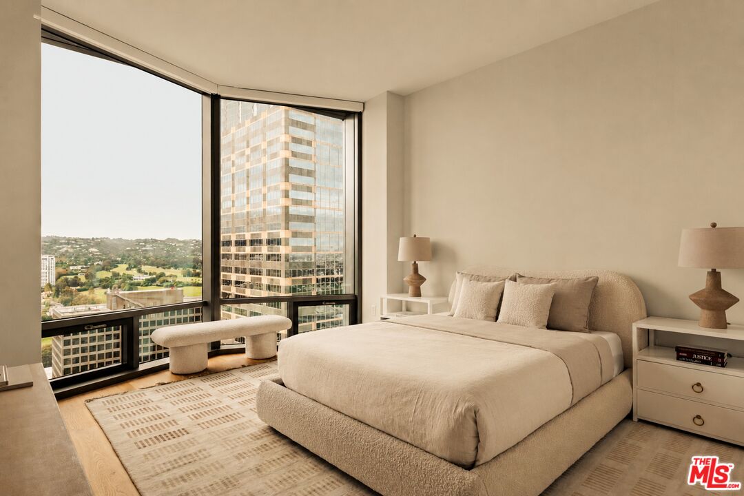 211 W Elm Ct Unit: 29A
