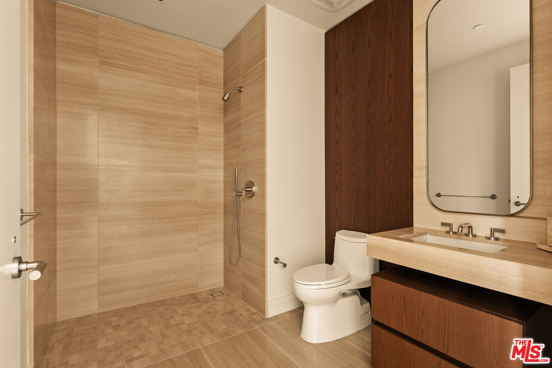 211 W Elm Ct Unit: 29A