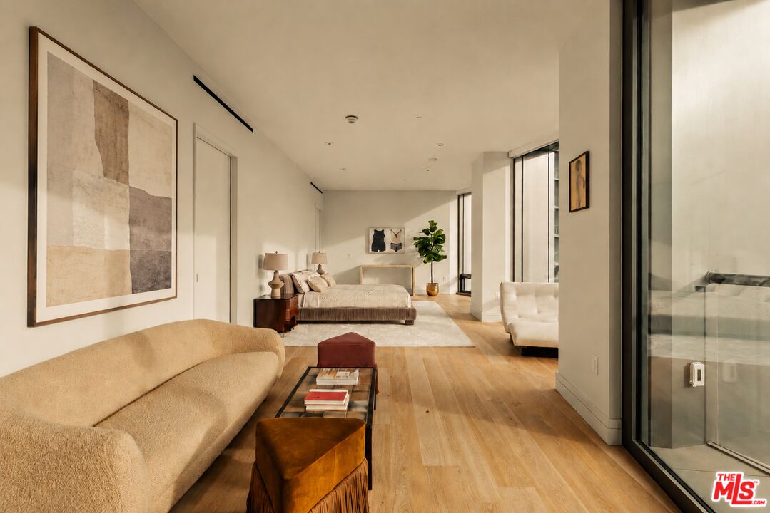 211 W Elm Ct Unit: 29A