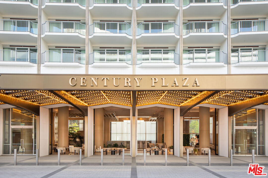 2025 Avenue Of The Stars Unit: 1607