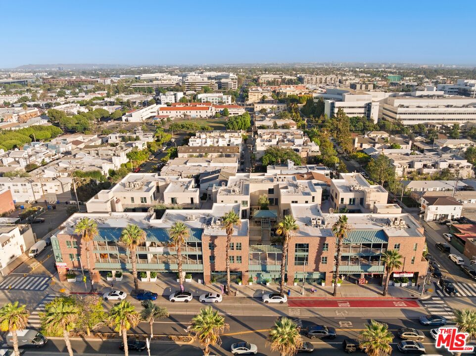 2300 Wilshire Blvd Unit: 202