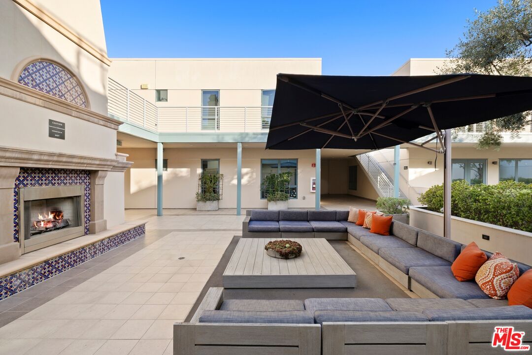 2300 Wilshire Blvd Unit: 202