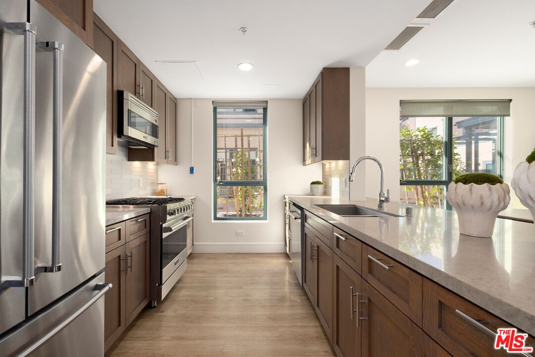 2300 Wilshire Blvd Unit: 217