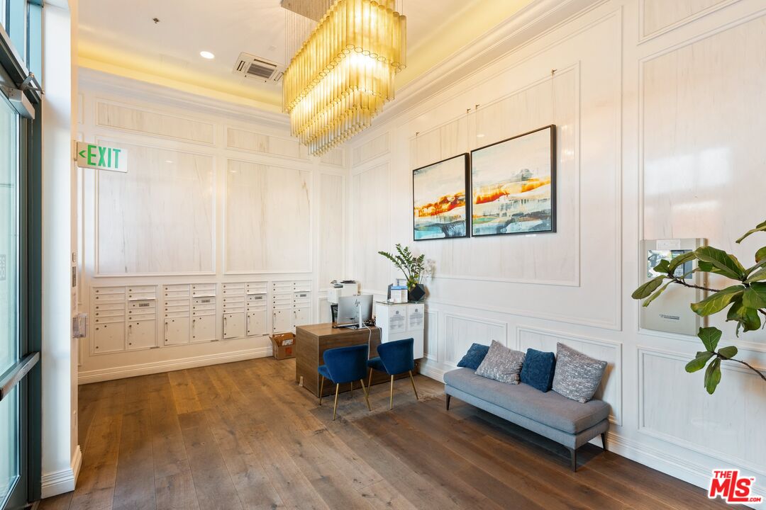 2300 Wilshire Blvd Unit: 217
