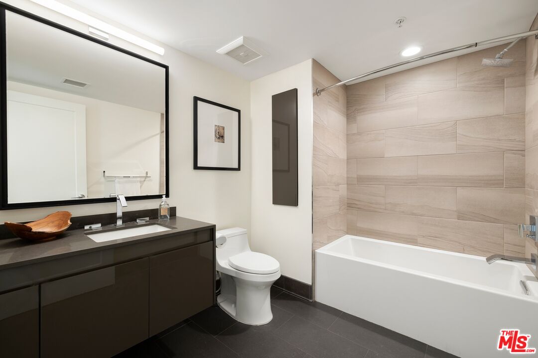 2300 Wilshire Blvd Unit: 217