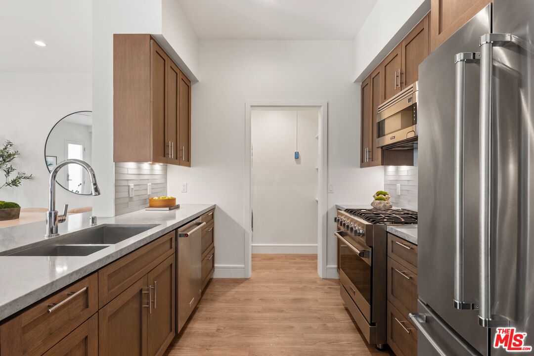 2300 Wilshire Blvd Unit: 219