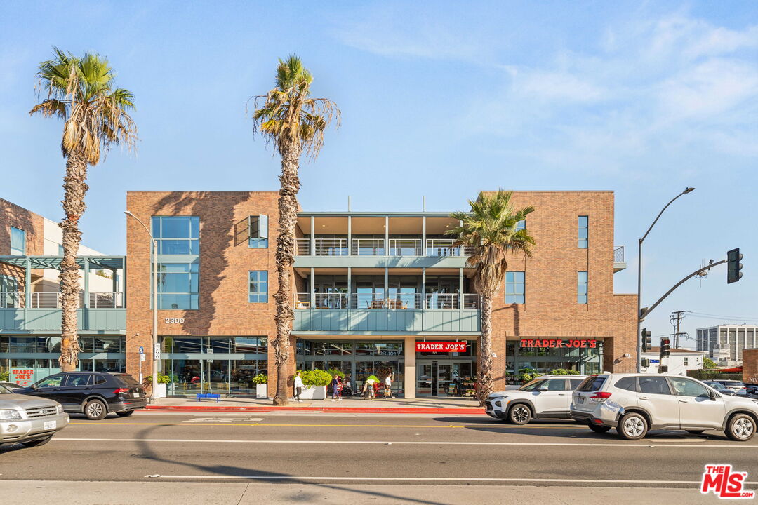 2300 Wilshire Blvd Unit: 219
