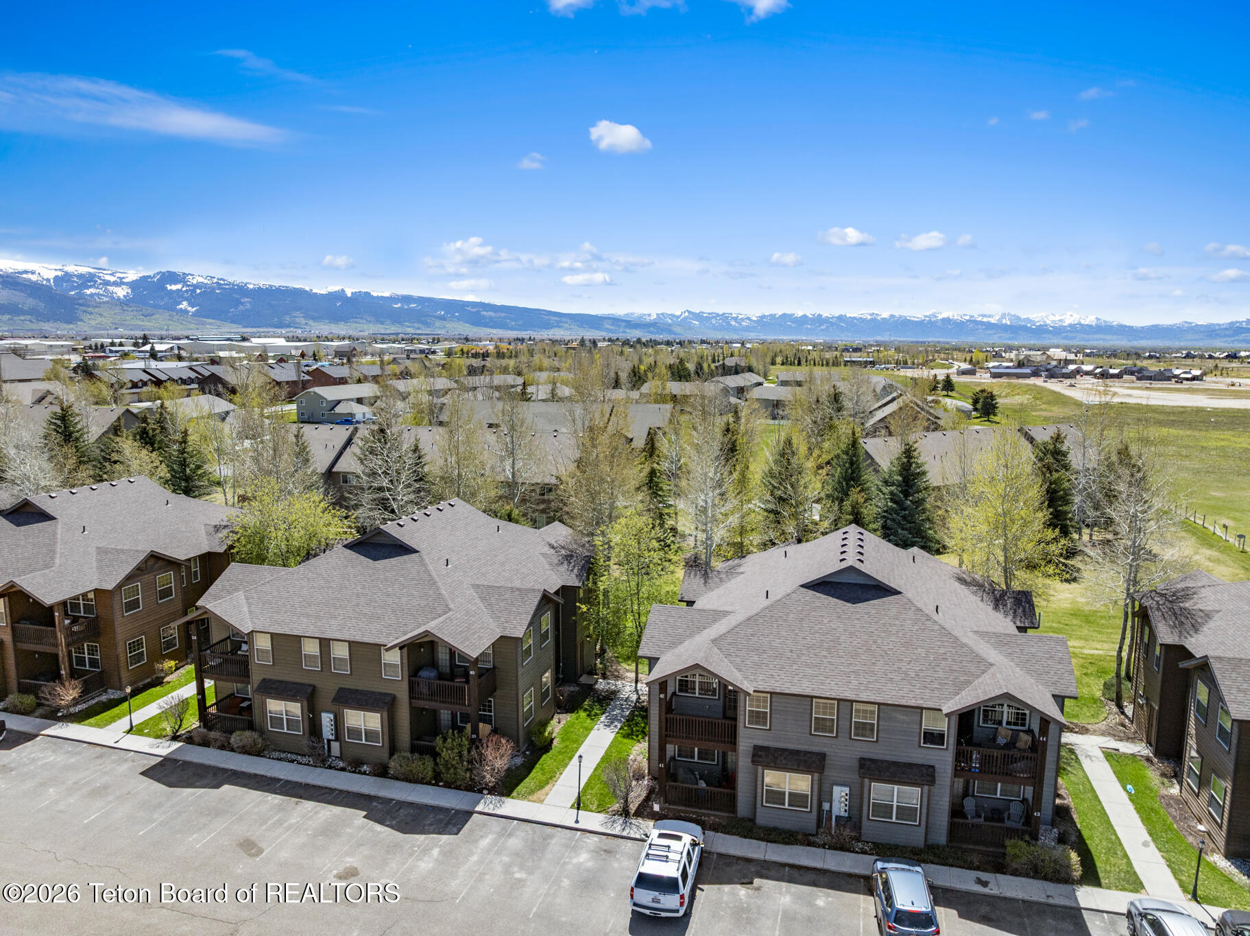 715 MORAINE Court 42