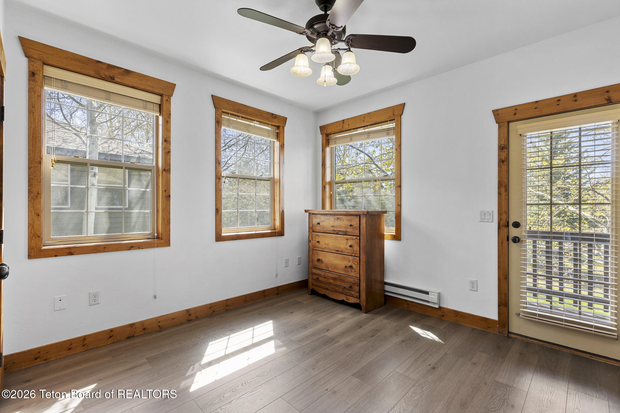 715 MORAINE Court 42